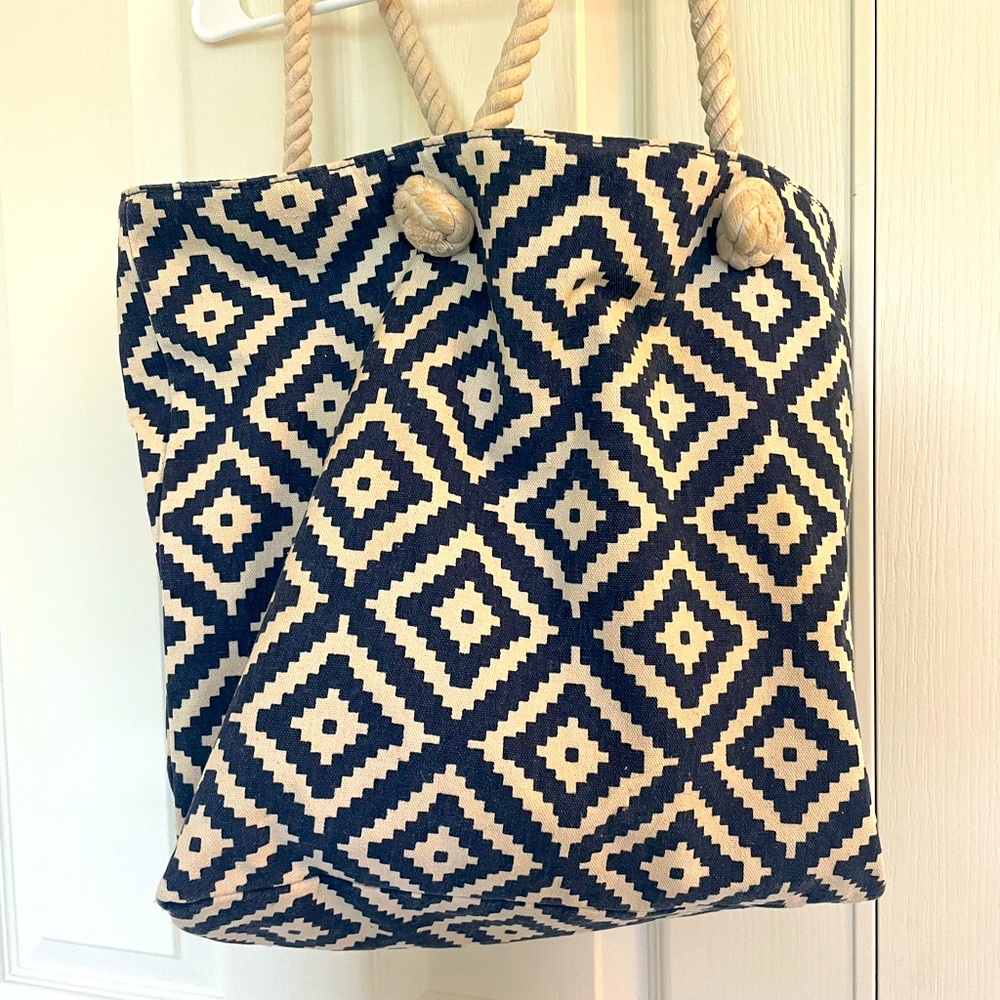 Summer & Rose geometric tote